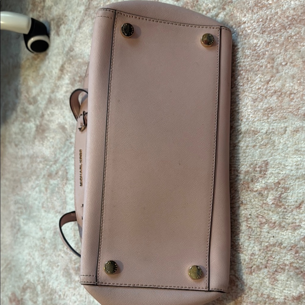 Michael Kors pink Tote Bag with Gold Accents - Picture 2 of 5